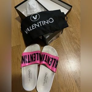 Valentino Slides